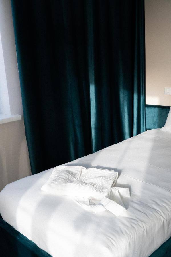 Jardin Hotel Aktobe Eksteriør billede